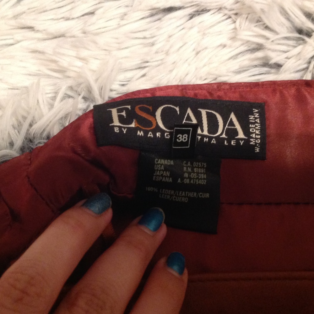 🎉HP🎉Escada vintage leather skirt🔥 - Picture 6 of 7